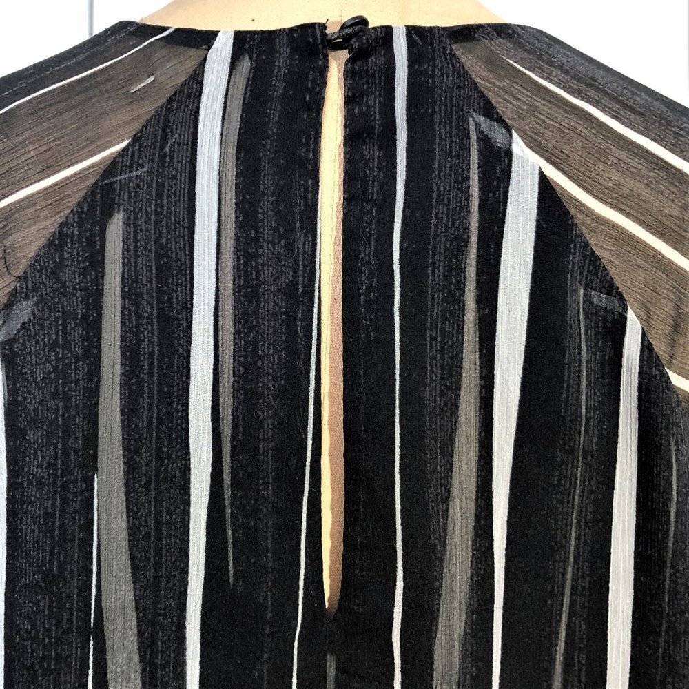 Halston Heritage Striped Crinkle Chiffon square link detail shift dress - Picture 9 of 16